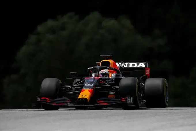 Max Verstappen ha conquistato la pole del gran premio di Stiria 2021