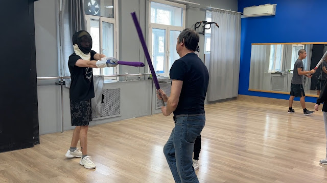 Обучение фехтованию японским мечом в школе кендзюцу Katana Club - защита и немедленный ответ