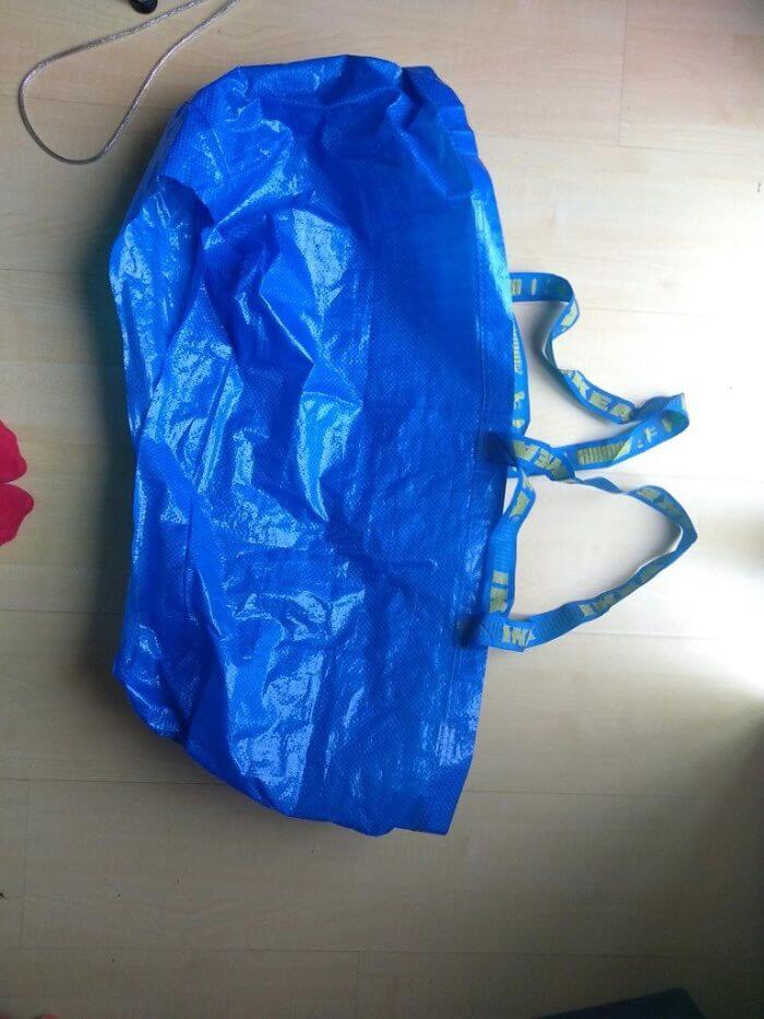 Bride-To-Be Invented An Epic IKEA Bag Hack To Protect Her Wedding Dress While Peeing
