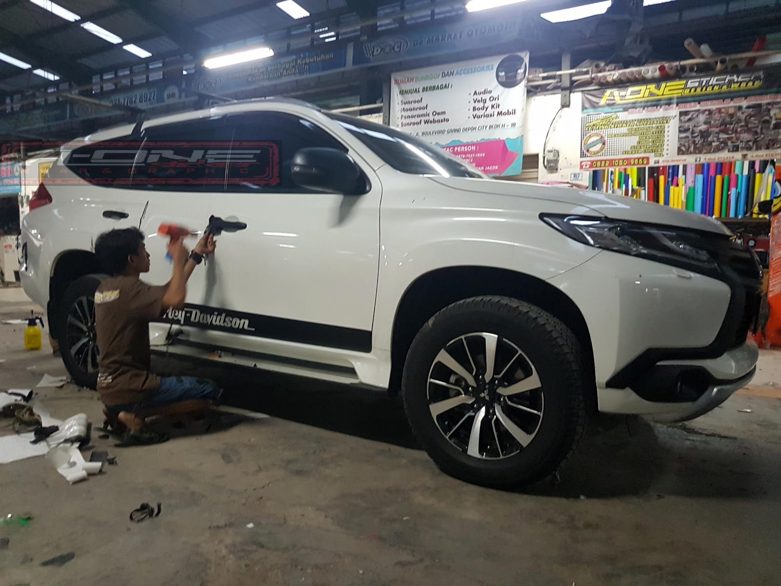 Cutting Sticker Mobil Modifikasi Sticker Depok Jakarta Bogor November 2017
