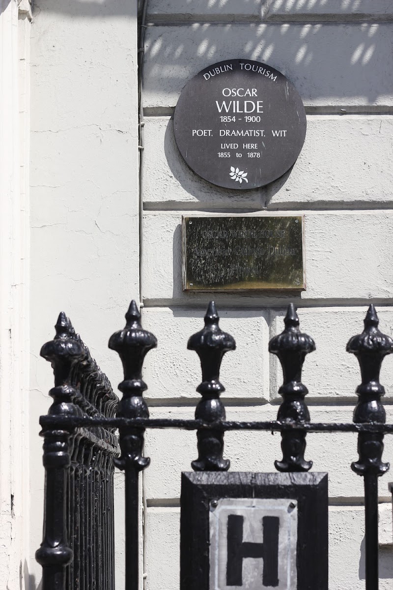 Oscar Wilde House Dublin | www.itscohen.co.uk