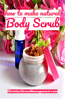 How to make natural body scrub with essential oils