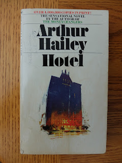 Hotel by Arthur Hailey | Two Hectobooks