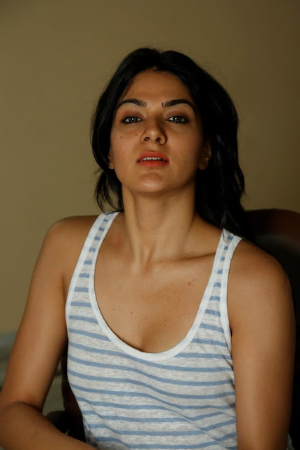 south actress shaved armpits sakshi choudary