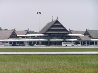 Plang Larangan di Bandara Juwata Tarakan Dibongkar - Ardiz Borneo