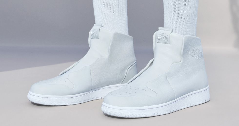 The 1 Reimagined WMNS Air Jordan I Sage XX,