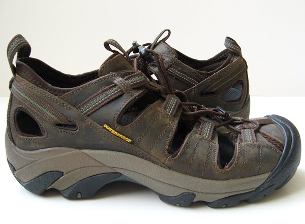 CoachShoes: KEEN SANDALS MENS SIZE 8 WOMENS KEEN SANDALS SIZE 9.5