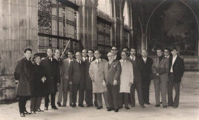 Concentración de algunos jugadores participantes en el VIII Campeonato de Ajedrez de Educación y Descanso 1956 (2)