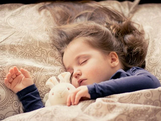 Artikel ini membahas tentang Kiat-kiat Tidur yang Sehat, bagaimana tidur menjadi berkualitas dan membuat jadi manusia produktif