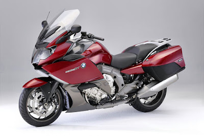 BMW-K1600-GT_2011_1600x1067_Front_Angle_02