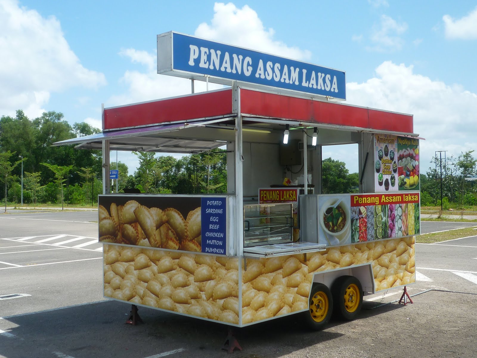 DEWIMOLEK FOOD: Mobile Kiosk