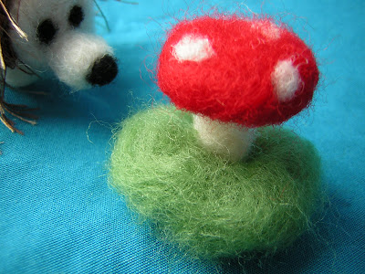 mushroom closeup and hedgehog