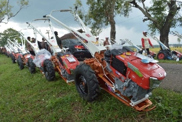 Petani Diminta Bayar Rp 7 Juta untuk Dapatkan Traktor Bantuan Pemerintah