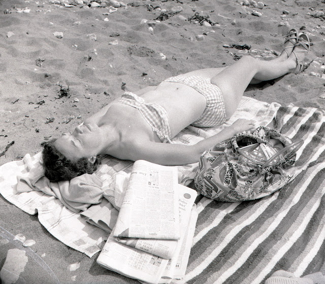 Asleep Beauties 34 Vintage Candid Snapshots Of Women Sleeping In The Past ~ Vintage Everyday