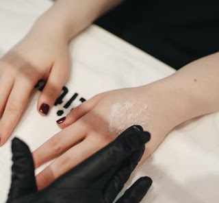 How to do manicure and pedicure at home easily:7 Steps