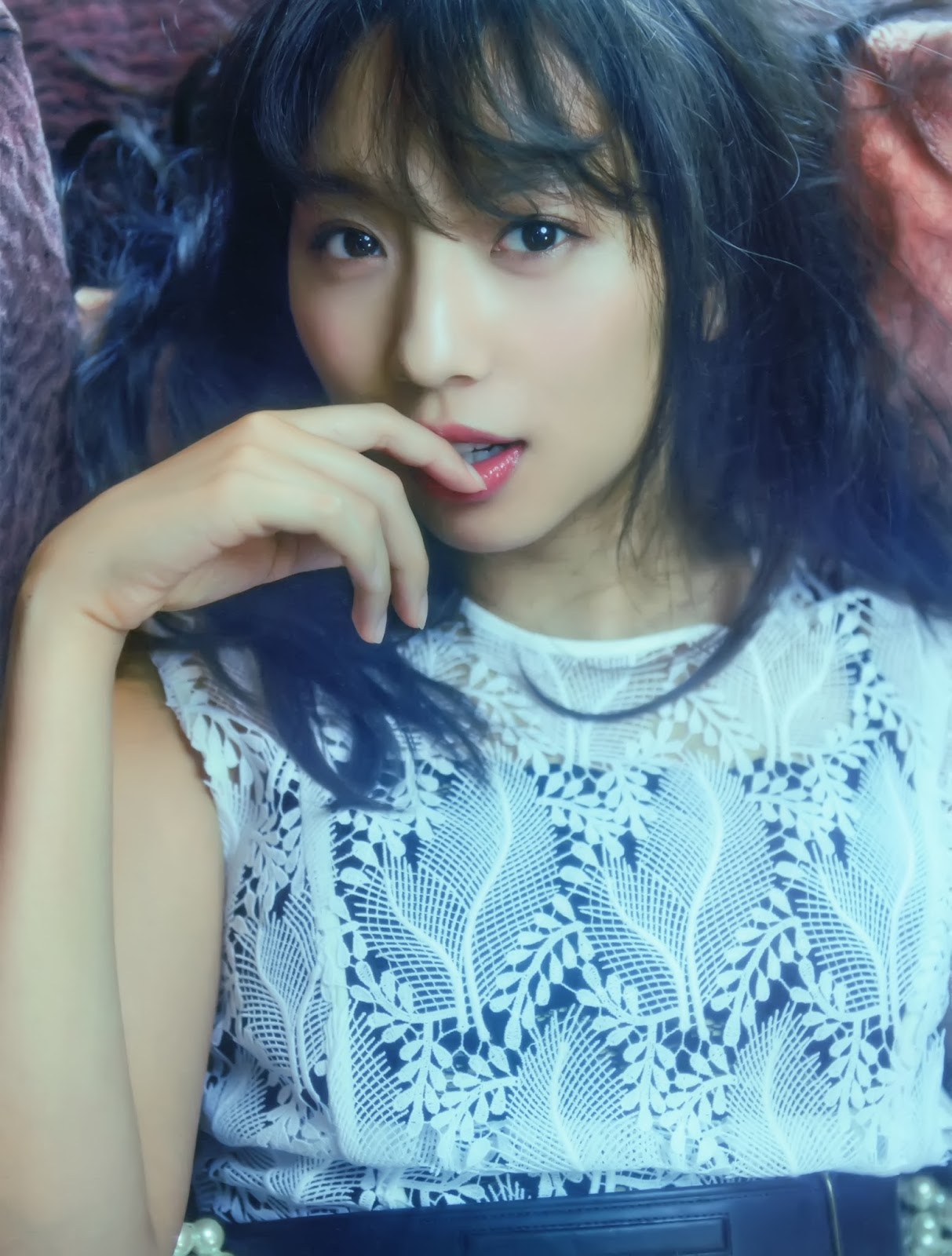 Nao Kanzaki And A Few Friends Nogizaka46 17 Magazine Scans 49 And More