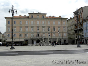 Piazza Ponterosso a Trieste