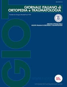 GIOT Giornale Italiano di Ortopedia e Traumatologia 2002-01 - Febbraio 2002 | ISSN 0390-0134 | TRUE PDF | Bimestrale | Professionisti | Medicina | Salute | Ortopedia
GIOT Giornale Italiano di Ortopedia e Traumatologia è Organo ufficiale della Società Italiana di Ortopedia e Traumatologia. Viene pubblicato a fascicoli bimestrali in edizione italiana. e si affianca a Orthopaedics and Traumatology che è la pubblicazione ufficiale in inglese della S.I.O.T. La rivista pubblica contributi redatti in forma di Editoriali, Notiziari (S.I.O.T. e Società specialistiche), Report Congressuali, Aggiornamenti professionali (anche di Medicina legale), Pagine sindacali, Rassegne stampa, Recensioni, Articoli Originali e Casi Clinici. Gli articoli scientifici originali dovranno essere accompagnati da una dichiarazione firmata dal primo Autore, nella quale si attesti che i contributi sono inediti, non sottoposti contemporaneamente ad altra rivista, ed il loro contenuto conforme alla legislazione vigente in materia di etica della ricerca. Gli Autori sono gli unici responsabili delle affermazioni contenute nell'articolo e sono tenuti a dichiarare di aver ottenuto il consenso informato per la sperimentazione e per la riproduzione delle immagini. La Redazione accoglie solo i testi conformi alle norme editoriali generali e specifiche per le singole rubriche. La loro accettazione è subordinata alla revisione critica di esperti, all'esecuzione di eventuali modifiche richieste ed al parere conclusivo del Direttore. Il Direttore del Giornale si riserva inoltre il diritto di richiedere agli Autori la documentazione dei casi e dei protocolli di ricerca, qualora lo ritenga opportuno. Nel caso di provenienza da un Dipartimento Universitario o da un Ospedale il testo dovrà essere controfirmato dal responsabile del Reparto (U.O.O., Clinica Universitaria…).