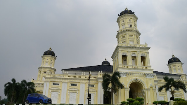 Masjid Sultan Abu Bakar