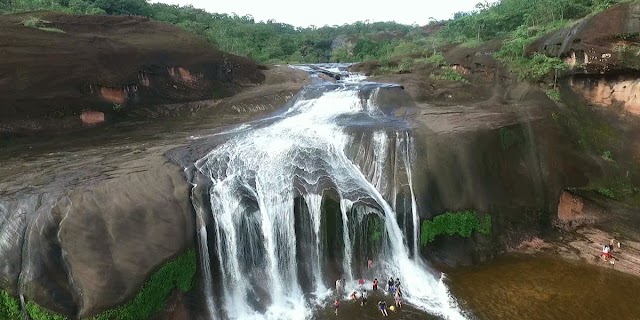 Tham Phra Waterfall enormous and mesmerizing 