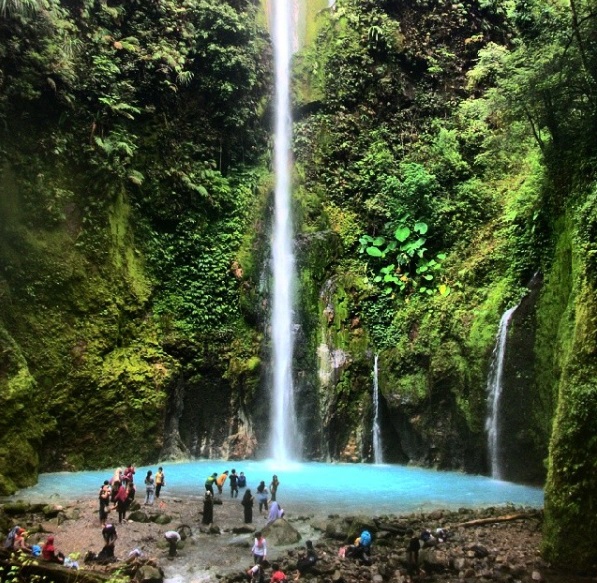 Kumpulan Air Terjun Tertinggi di Indonesia