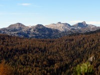 Pogled proti Bogatinu, Vrhu nad Peski in Krnu