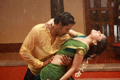 Tamil Movie 'Aal' hot stills