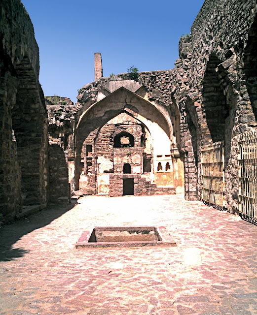 room inside Golconda Fort in Hyderabad