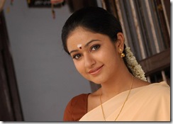 poonam-bajwa super photo