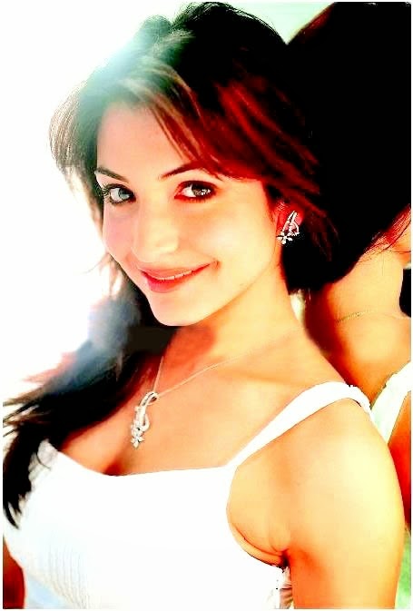 Anushka Sharma HD wallpapers Free Download