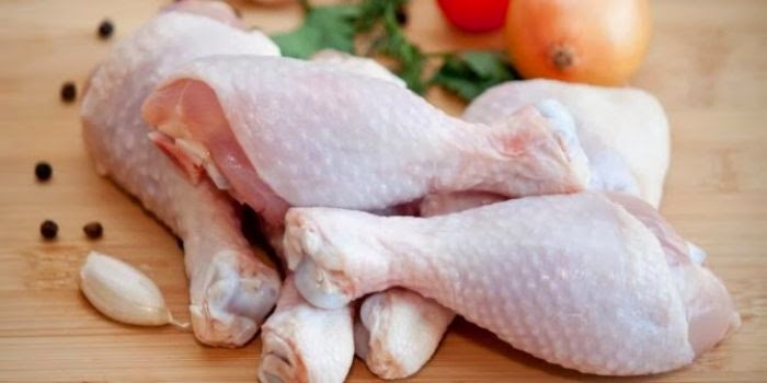 Tips Cerdas Menggoreng Ayam  Matang dan Tidak Berdarah 