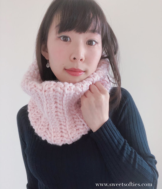 https://www.sweetsofties.com/2018/11/cotton-candy-cowl.html