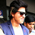Shahrukh Khan Spotted At Airport Pictures