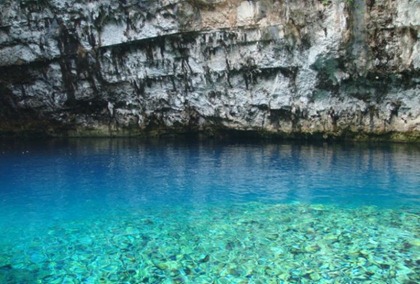 melissani3