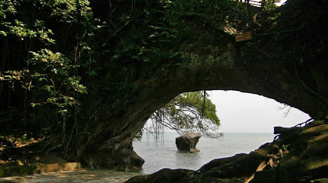 pantai karang bolong anyer