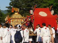 小山郷と末広社の神輿