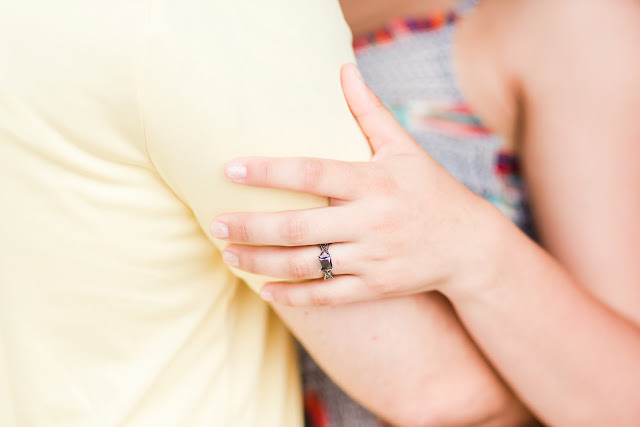 Kinder Farm Park Engagement Photos | Photos by Heather Ryan Photography