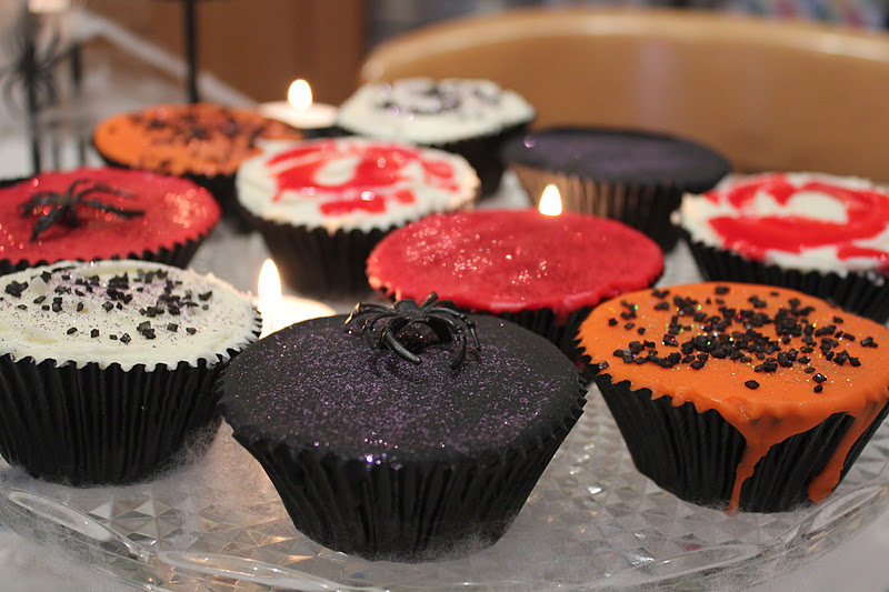 Creepy Halloween Cupcakes