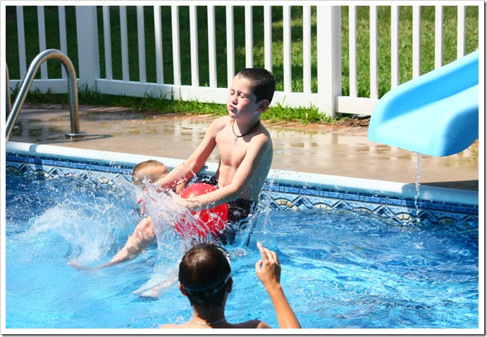 Grandkids Swim 6-11-2012 (24)