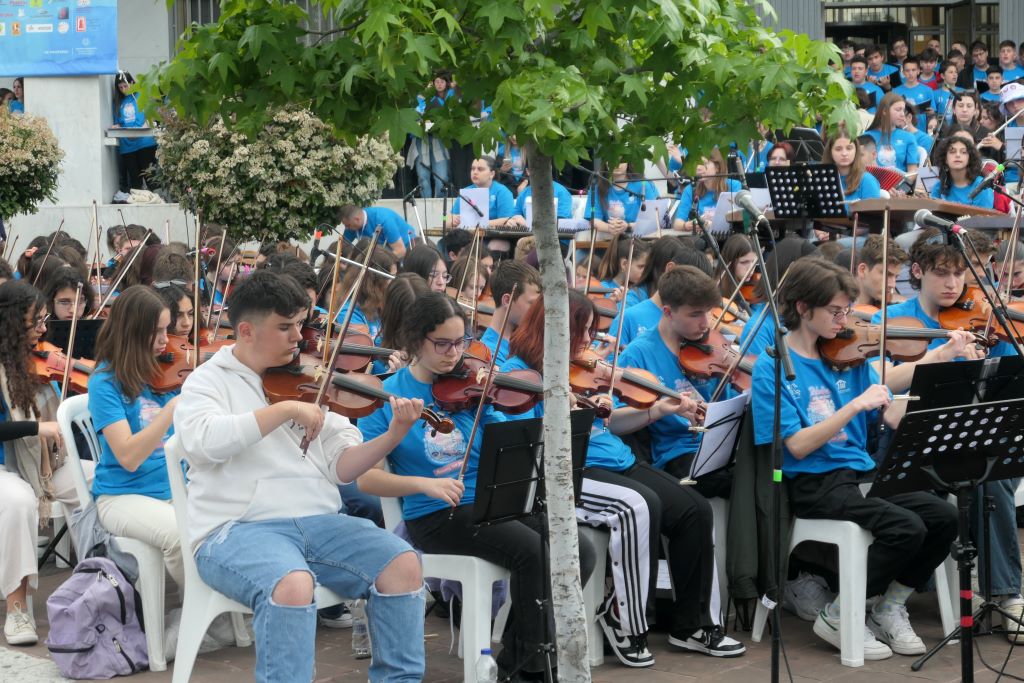 Πλημμύρισε από μουσική η Ξάνθη – 1200 μαθητές από 19 Σχολεία [ΦΩΤΟ]