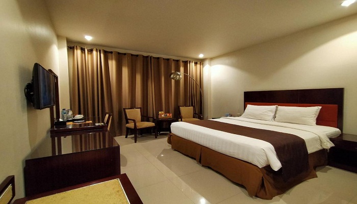 Narita Classic Hotel Surabaya room