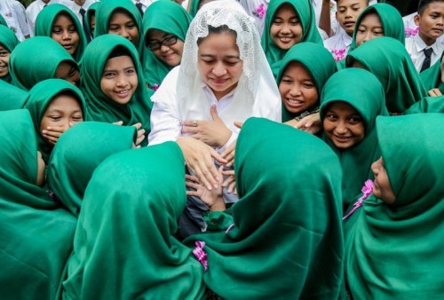 Usai Resmikan Sambungan Air Bersih, Puan Didoakan Jadi Presiden: 'Bagi Kami Air Itu Seperti Emas'