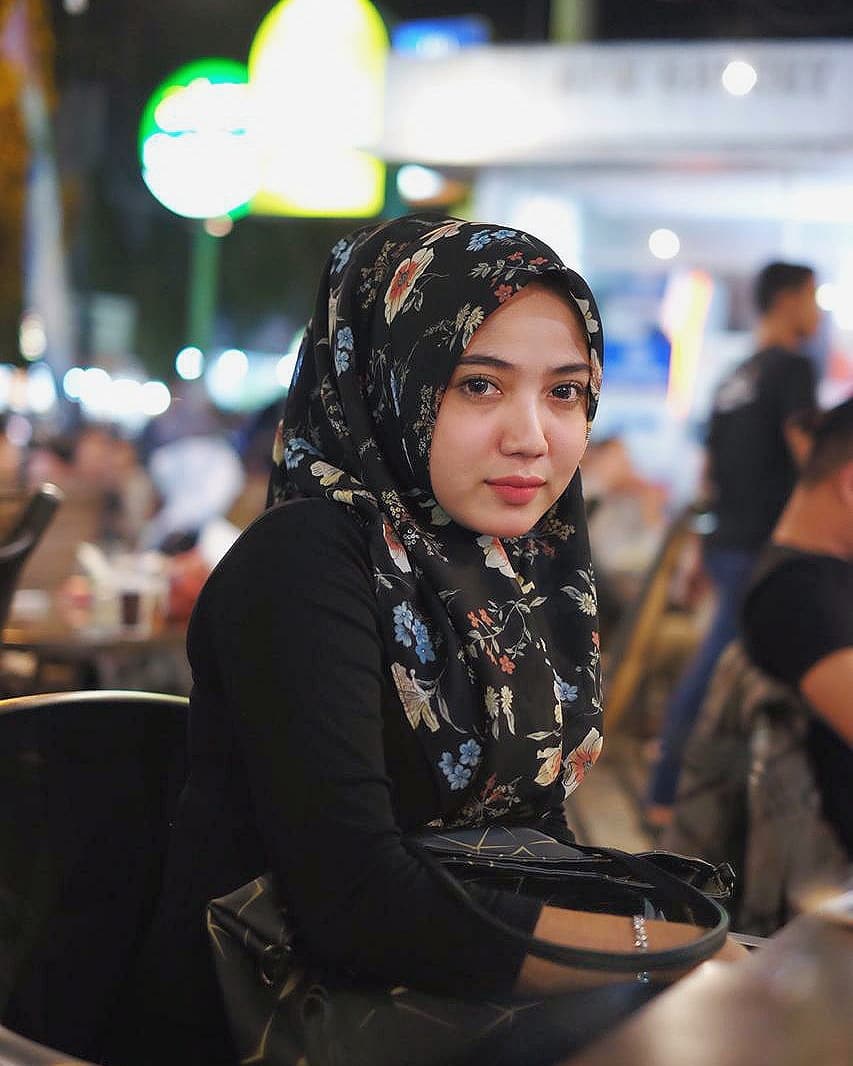 Kumpulan 99 Keindahan Wanita Muslimah  Berjilbab Cantik 