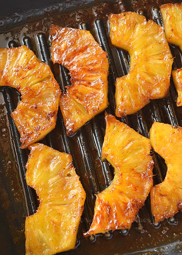 easy and fragrant these Grilled Pineapple Slices are the best snack Best Grilled Pineapple Slices (With Brown Sugar and Cinnamon Glaze)