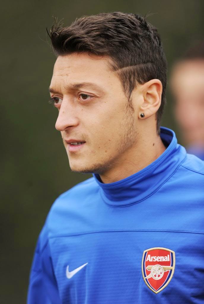 Mesut Ozil New Hairstyle 2017