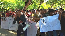 Gabungan TNI-Polri Bubarkan Aksi Massa Anarkis Depan KPUD Kep. Selayar, Begini Skenarionya