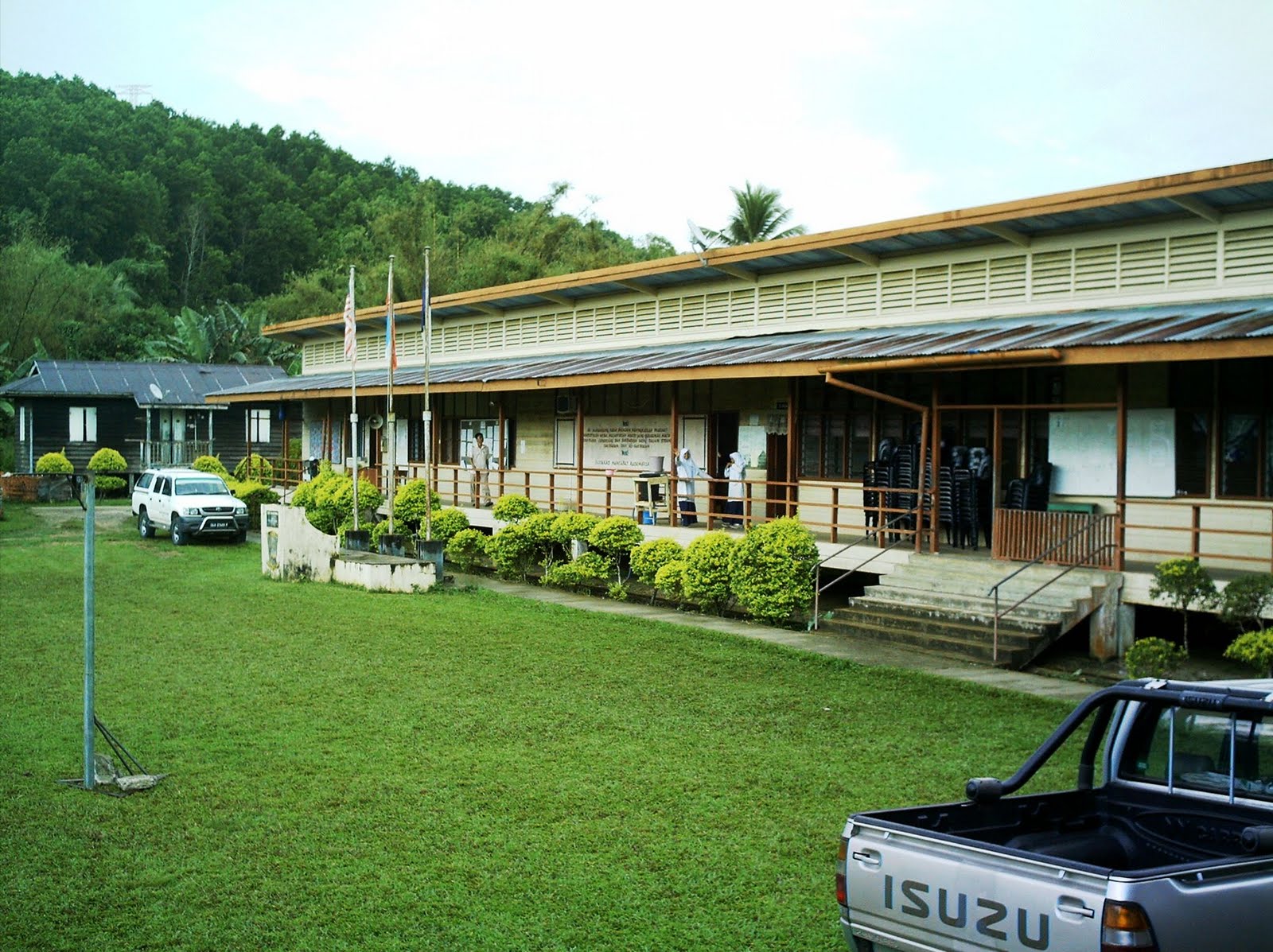 gambar bangunan sekolah SK Matunggong Kudat Sabah