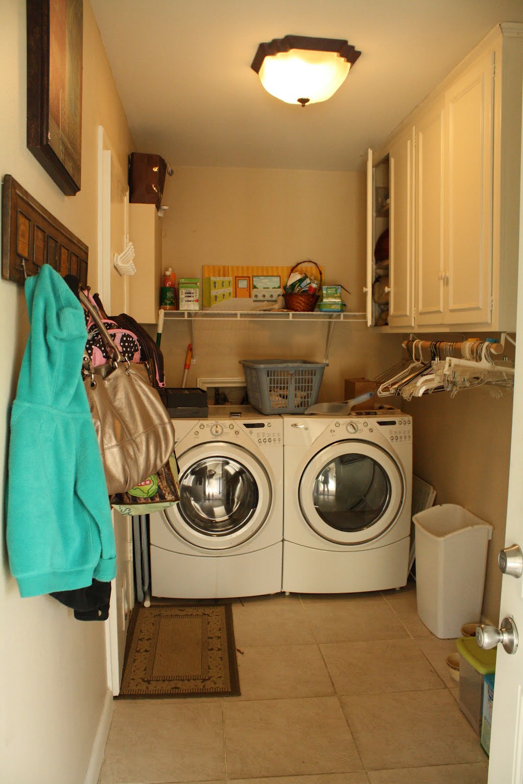 Collecting the Dots: DIY Laundry Room Makeover