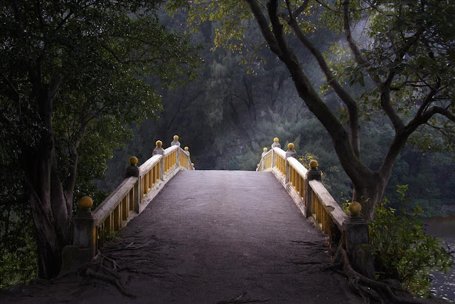 Hurricane Images Inc - Magic bridge, China