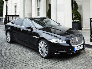 Jaguar XJ Saloon 2011 (3)